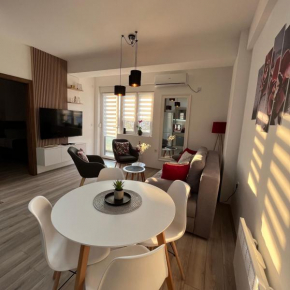 R Lux Apartman Jagodina Akva Park
